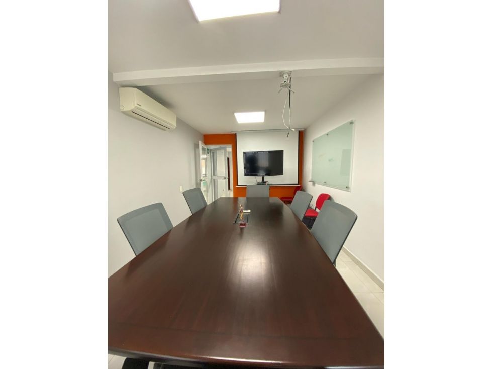 Edificio en venta Valle Del Cauca Cali La Flora 484 m2 Habitaciones 9 Baños 6 Garajes 4 Precio $1200000000