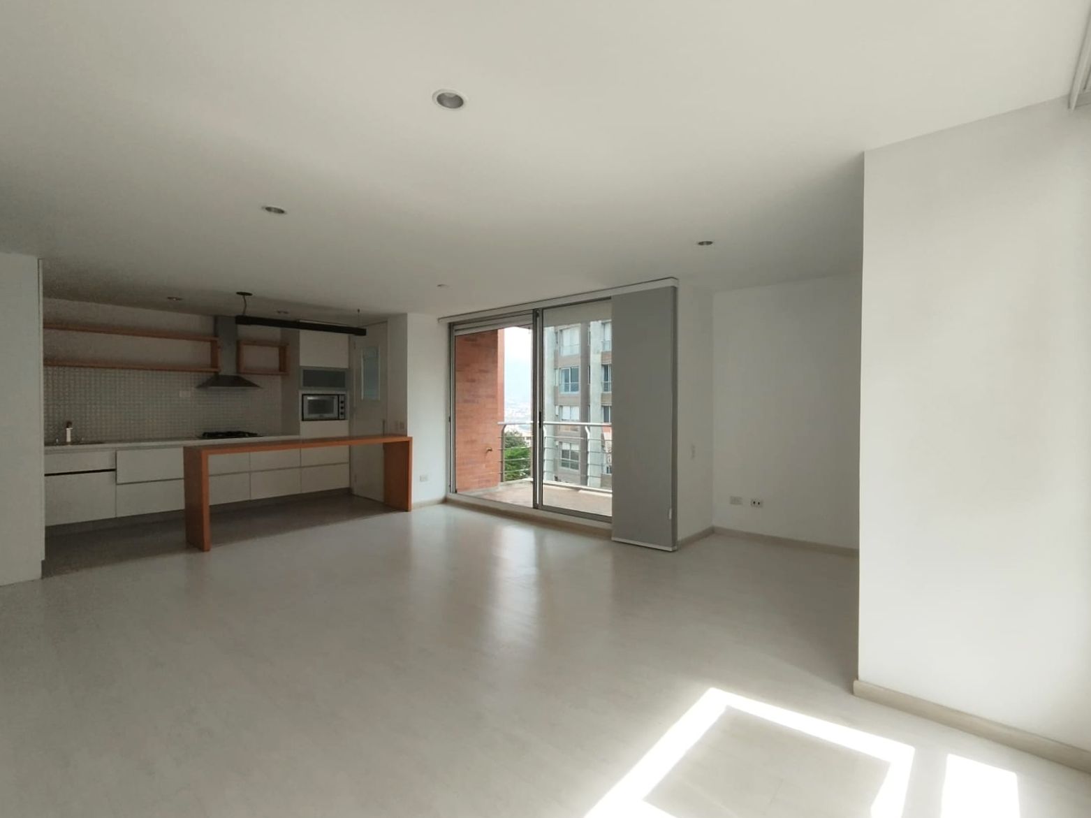 Apartamento en arriendo o venta Antioquia Medellín La Linde 94 m2 Habitaciones 2 Baños 2 Garajes 2 Precio venta $830000000 Precio arriendo $4900000