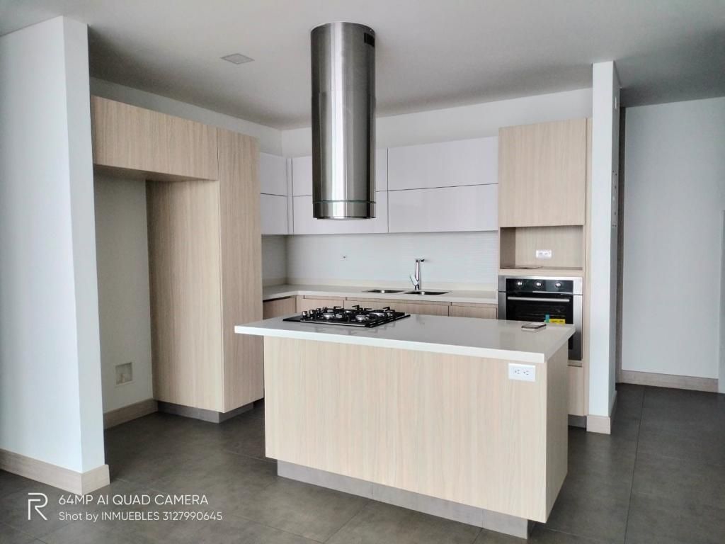 Apartamento en arriendo Valle Del Cauca Cali Eucarístico 123 m2 Habitaciones 3 Baños 4 Garajes 3 Precio $3895000