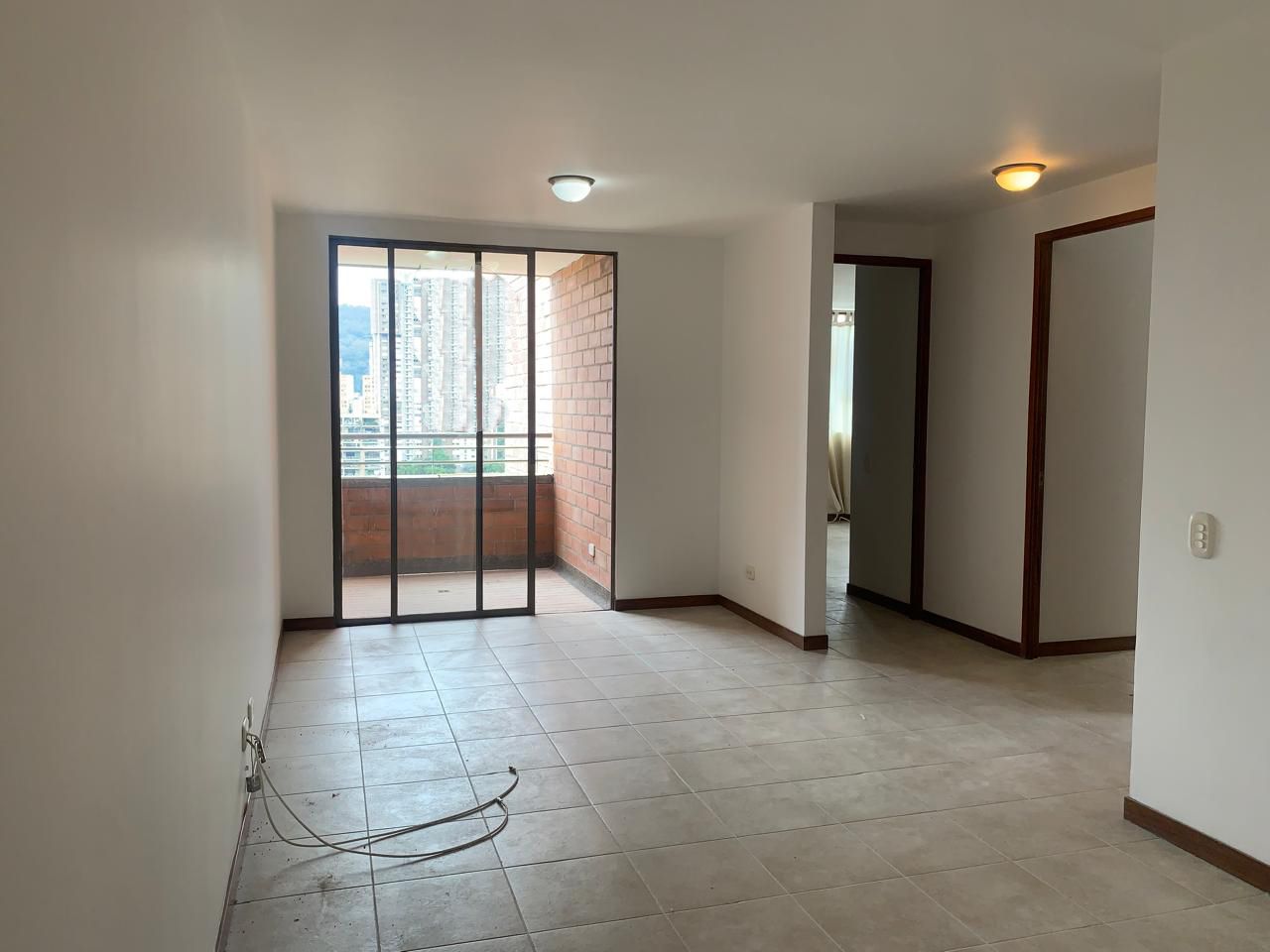 Apartamento en arriendo Antioquia Medellín Alejandria 70 m2 Habitaciones 2 Baños 2 Garajes 3 Precio $3700000