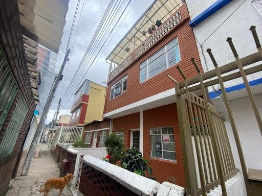 Casa en venta Cundinamarca Bogotá Quiroga 169 m2 Habitaciones 5 Baños 2 Garajes 0 Precio $370000000