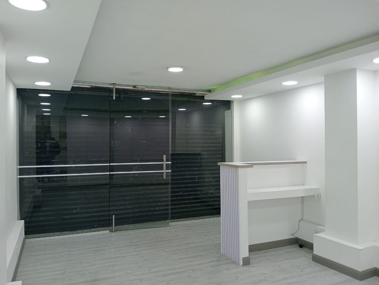 Local en arriendo Antioquia Medellín La Castellana 30 m2 Habitaciones 0 Baños 0 Garajes 1 Precio $2650000