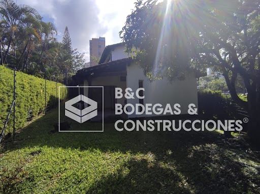 Casa en arriendo Antioquia Medellín Las Lomas No1 340 m2 Habitaciones 7 Baños 6 Garajes 1 Precio $16000000