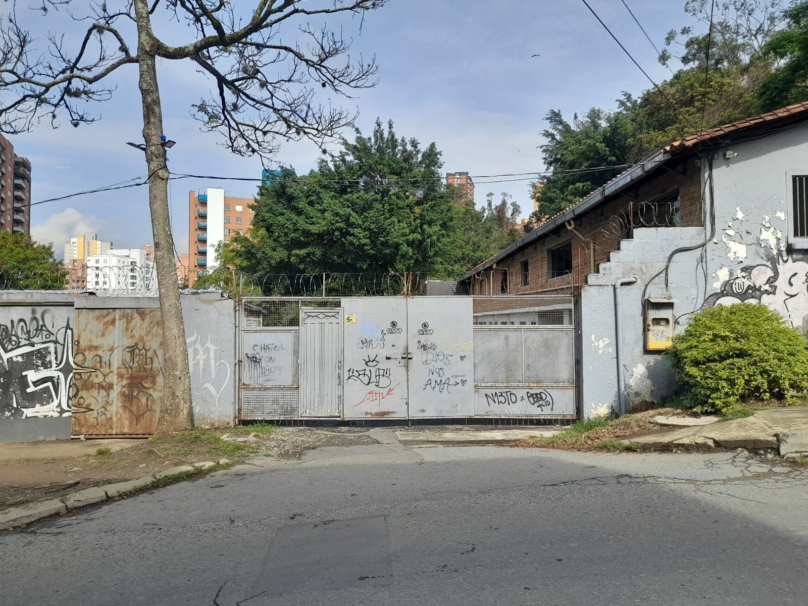 Bodega en arriendo Antioquia Medellín La Pilarica 1215 m2 Habitaciones 0 Baños 1 Garajes 1 Precio $22000000