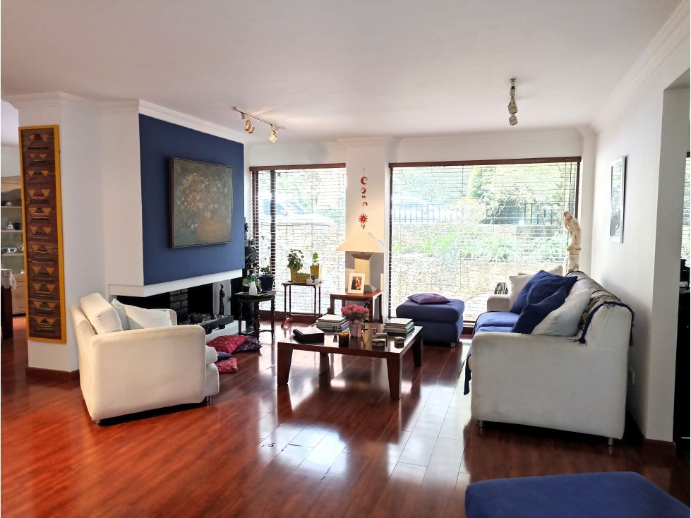 Apartamento en venta Cundinamarca Bogotá Los Rosales 194 m2 Habitaciones 3 Baños 3 Garajes 2 Precio $1450000000