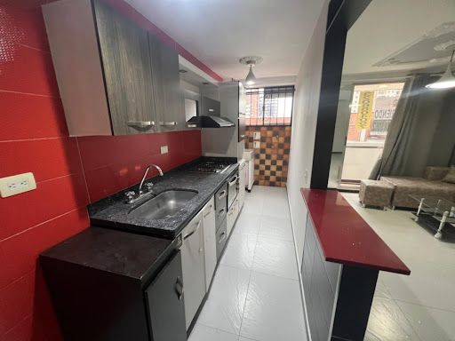 Apartamento en arriendo Antioquia Medellín Urbanizacion Plaza Versalles 75 m2 Habitaciones 3 Baños 2 Garajes 1 Precio $2600000