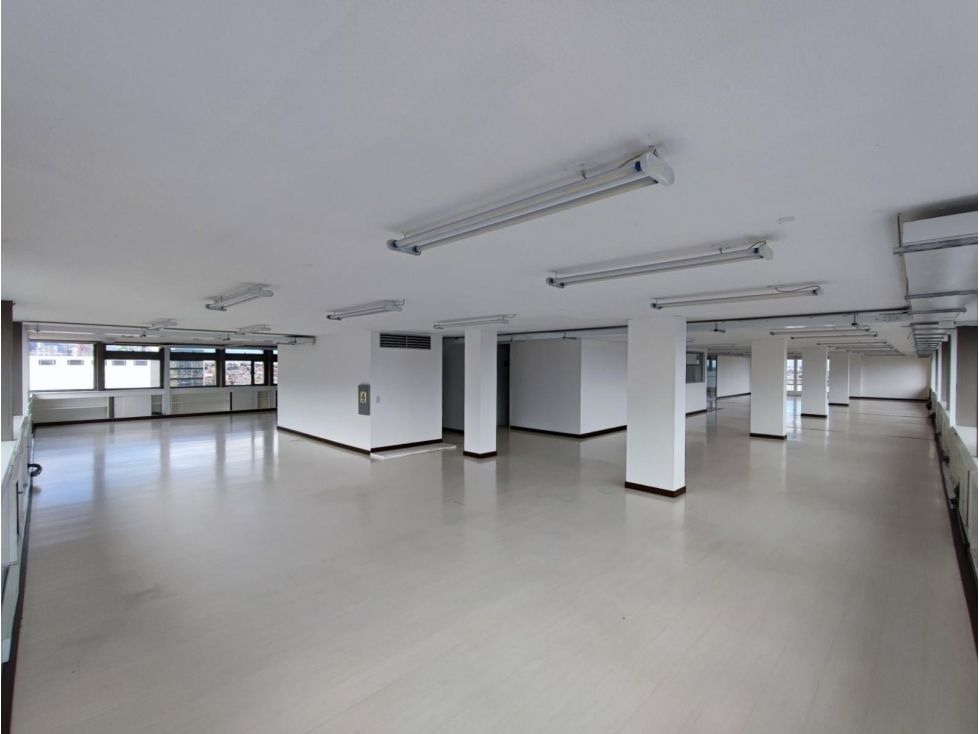 Oficina en arriendo Cundinamarca Bogotá Chapinero Norte 474 m2 Habitaciones 0 Baños 10 Garajes 4 Precio $26687029