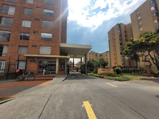 Casa en arriendo Cundinamarca Bogotá Salitre Et Ii 316 m2 Habitaciones 4 Baños 5 Garajes 4 Precio $9000000