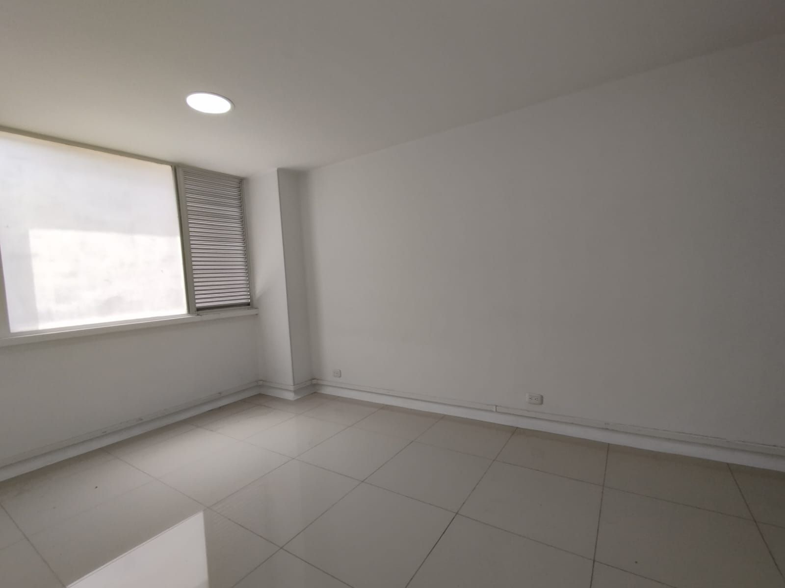 Oficina en arriendo Risaralda Pereira Sector Plaza De Bolivar 75 m2 Habitaciones 0 Baños 2 Garajes 0 Precio $4500000