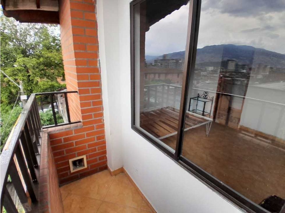 Casa en venta Antioquia Medellín Las Palmas 235 m2 Habitaciones 9 Baños 4 Garajes 1 Precio $480000000