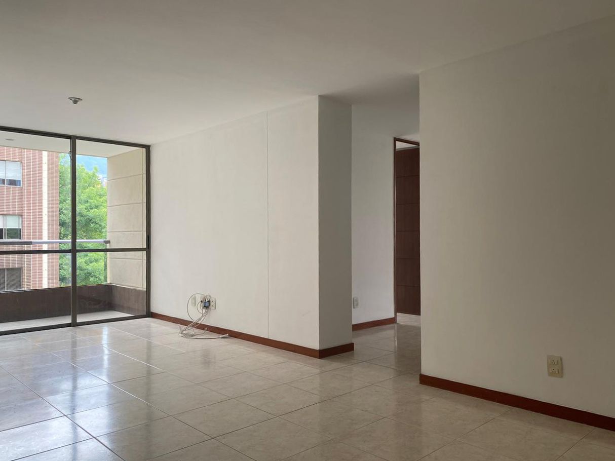 Apartamento en arriendo Antioquia Envigado Zúñiga 82 m2 Habitaciones 3 Baños 2 Garajes 2 Precio $3850000