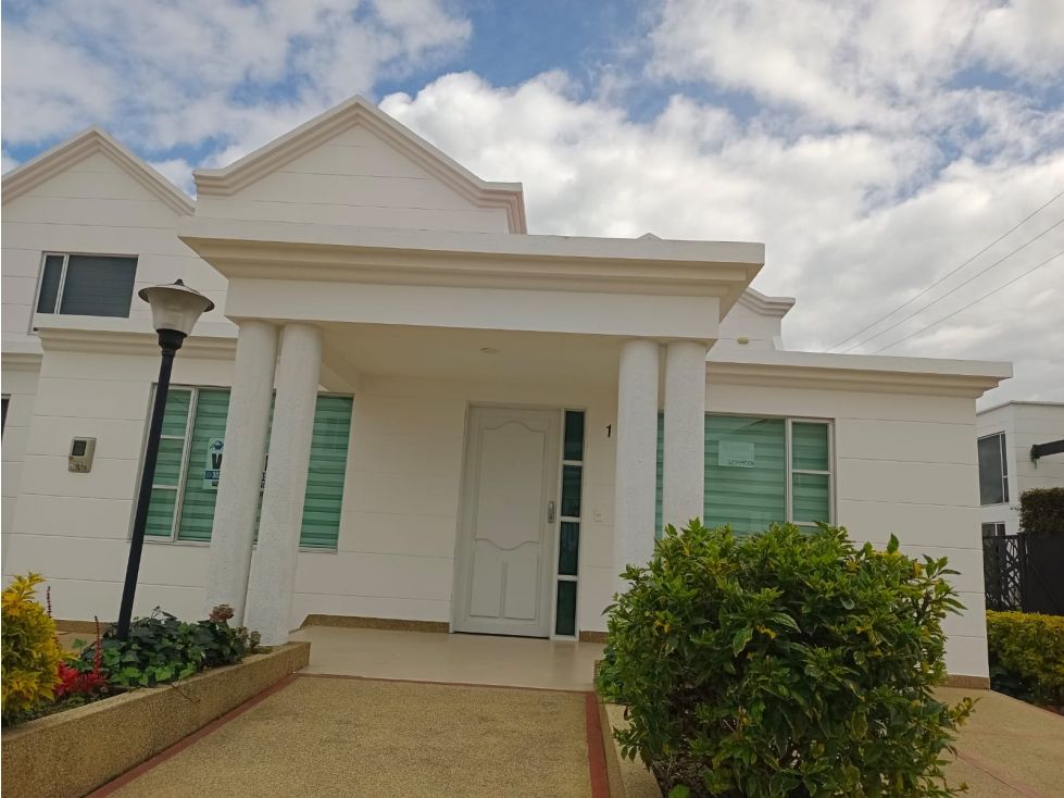 Casa en venta Cundinamarca Zipaquirá La Floresta 201 m2 Habitaciones 3 Baños 3 Garajes 2 Precio $920000000