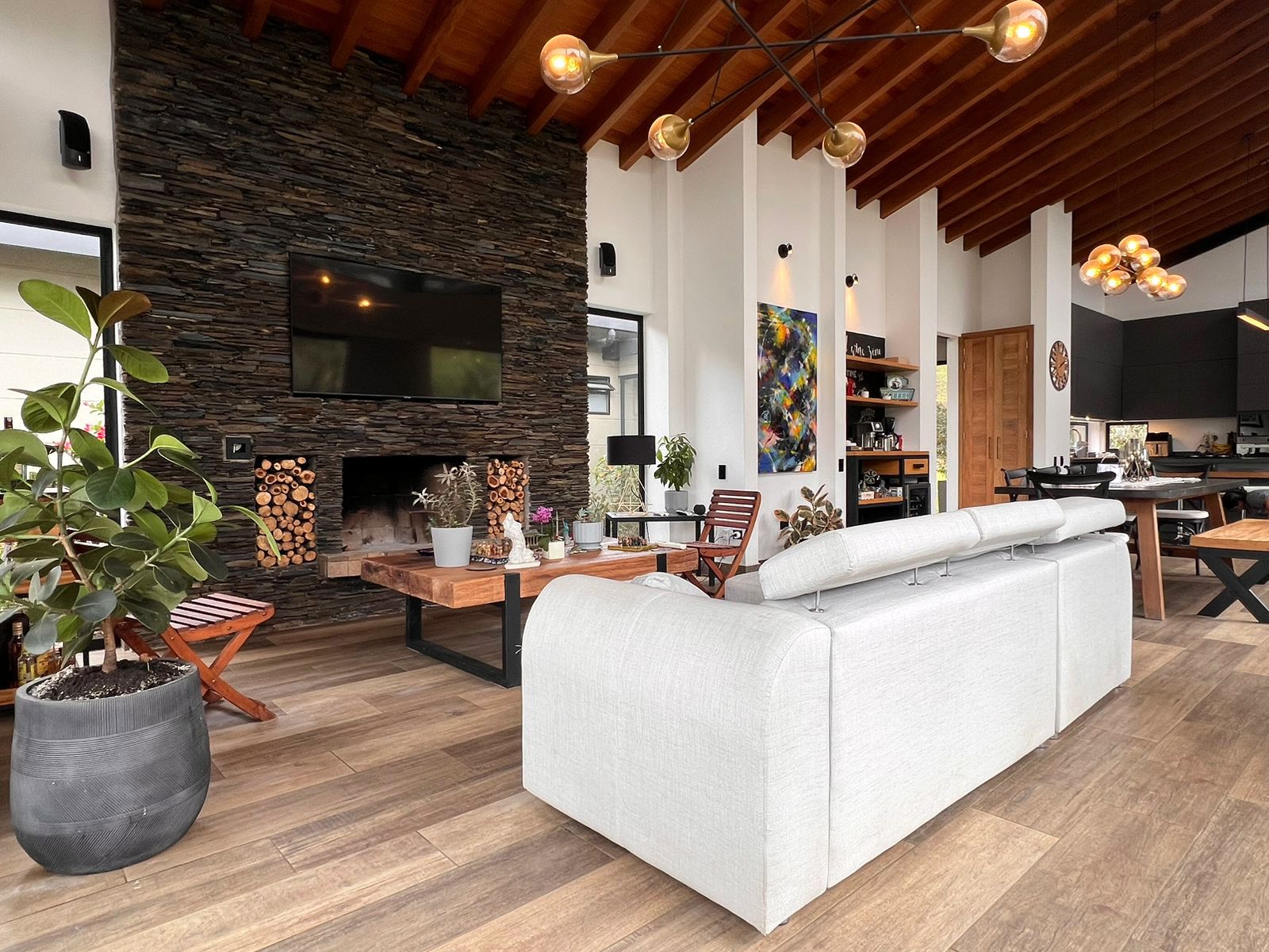 Casa en arriendo Antioquia Guarne Otros 322 m2 Habitaciones 3 Baños 6 Garajes 3 Precio $16700000