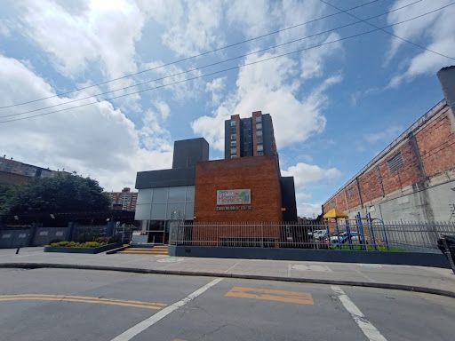 Apartamento en venta Cundinamarca Bogotá Villemar Fontibon 45 m2 Habitaciones 2 Baños 2 Garajes 2 Precio $320000000