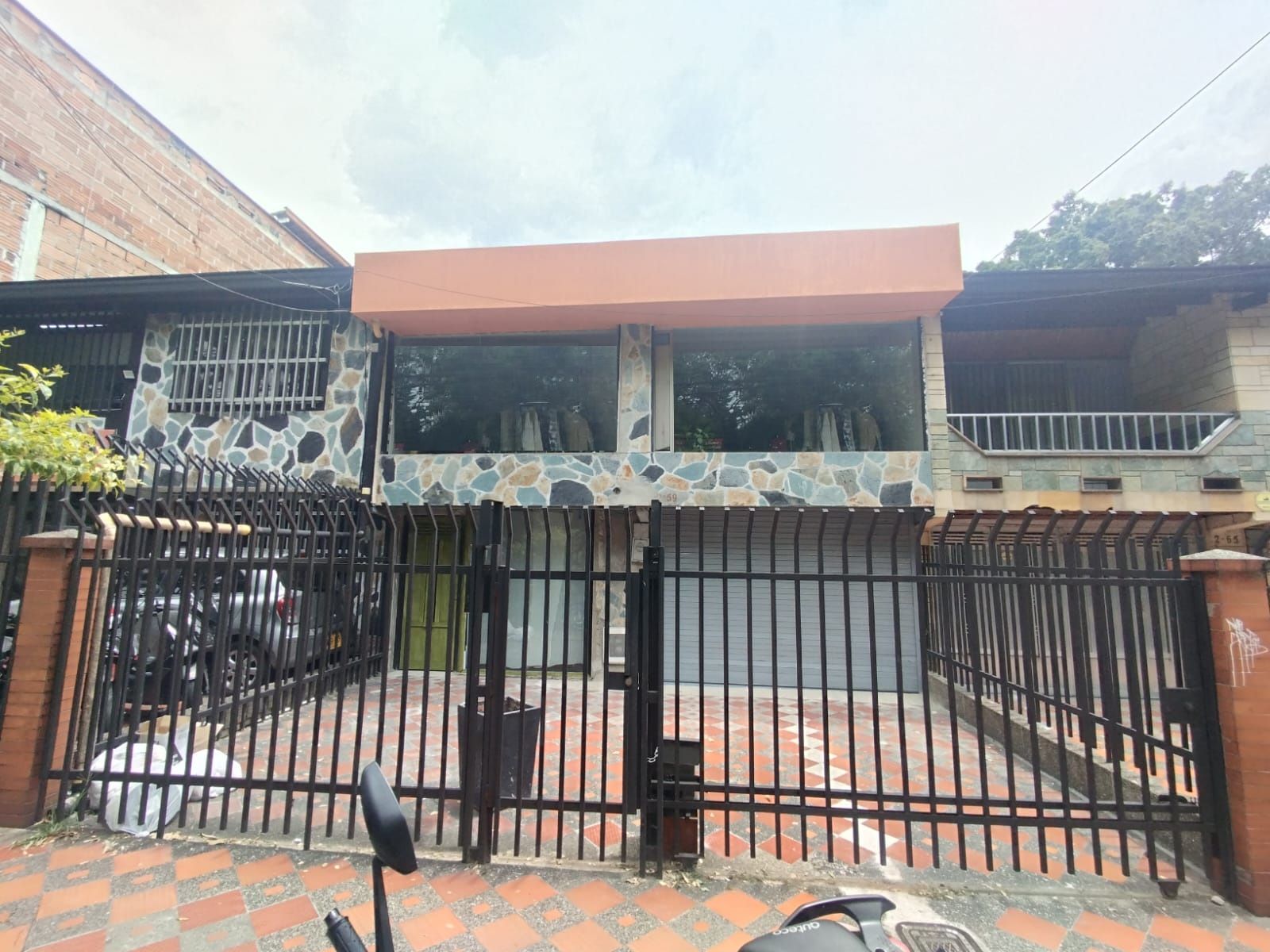 Casa en arriendo Antioquia Medellín Campo Amor 150 m2 Habitaciones 2 Baños 2 Garajes 1 Precio $8000000