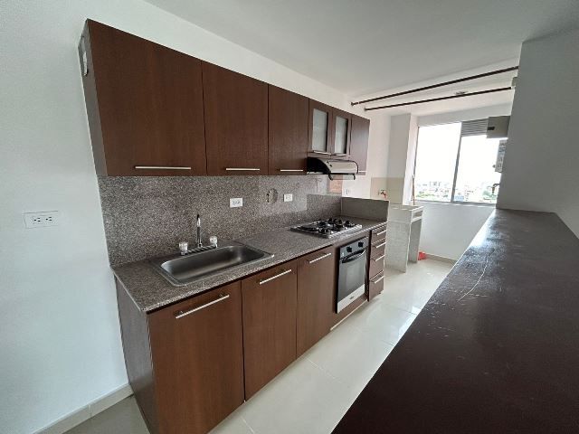 Apartamento en arriendo Antioquia Envigado La Inmaculada 90 m2 Habitaciones 3 Baños 2 Garajes 2 Precio $3600000