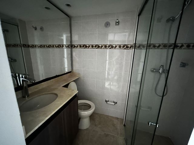 Apartamento en arriendo Antioquia Envigado La Inmaculada 75 m2 Habitaciones 3 Baños 2 Garajes 2 Precio $3700000