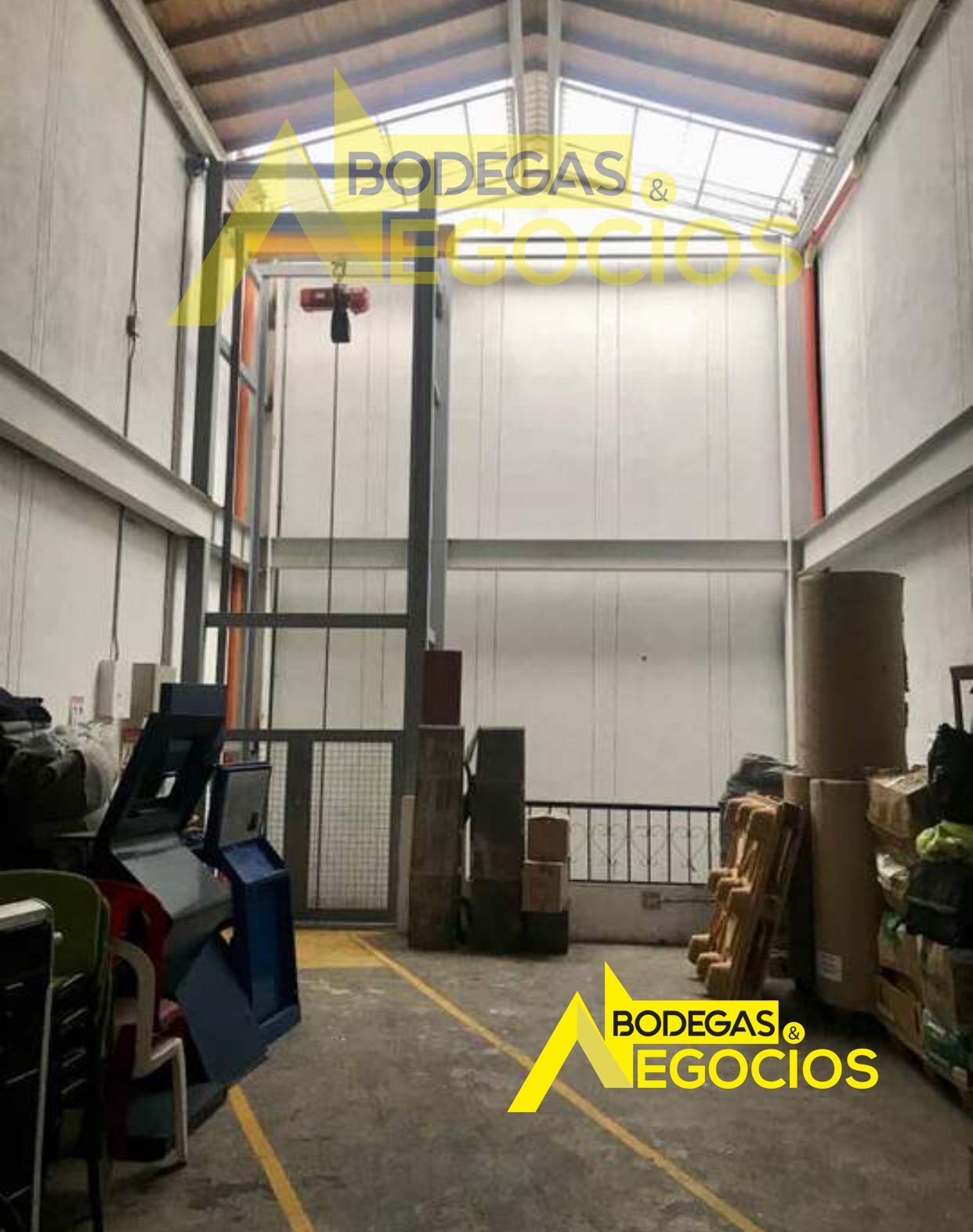 Bodega en venta Antioquia Medellín Cristo Rey 336 m2 Habitaciones 0 Baños 4 Garajes 3 Precio $1500000000