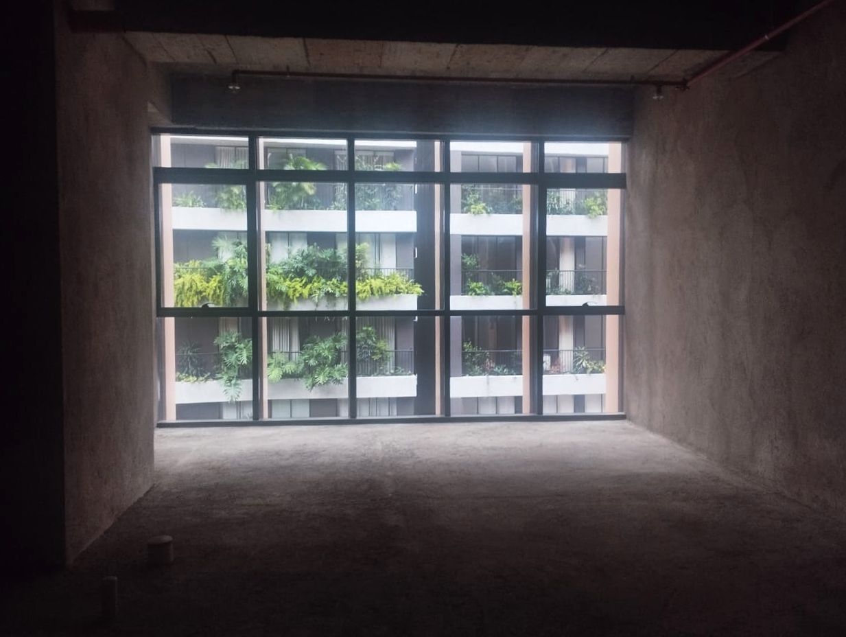 Oficina en arriendo o venta Antioquia Medellín Altos Del Poblado 42 m2 Habitaciones 0 Baños 10 Garajes 2 Precio venta $467000000 Precio arriendo $3400000