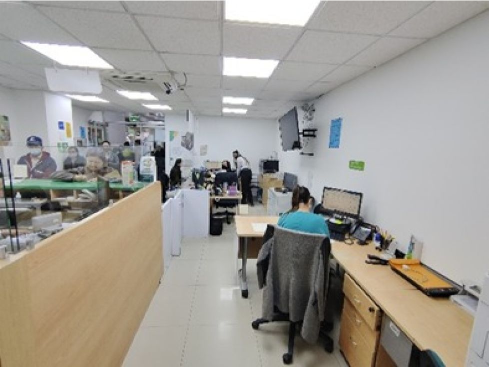 Local en venta Cundinamarca Bogotá Las Américas 149 m2 Habitaciones 0 Baños 1 Garajes 0 Precio $3300000000