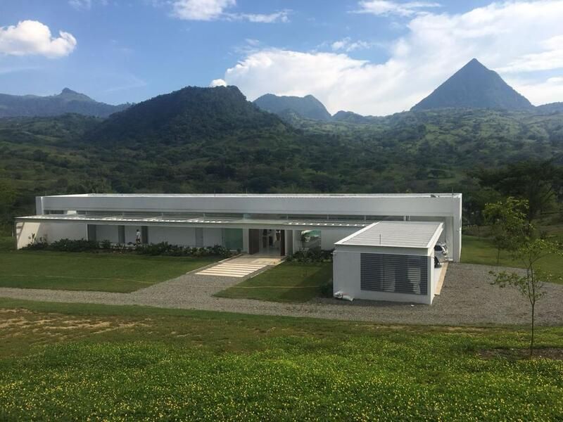 Finca en venta Antioquia Titiribí Titiribí 500 m2 Habitaciones 5 Baños 13 Garajes 5 Precio $4200000000