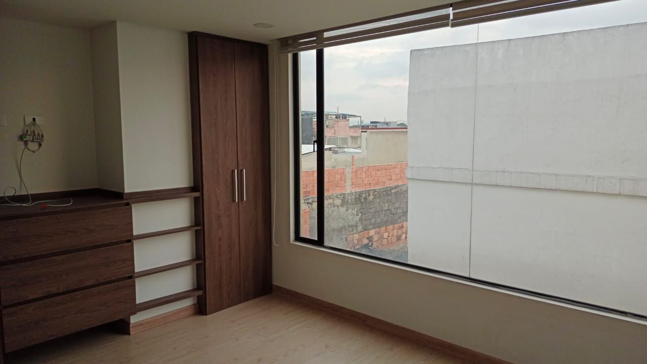 Apartamento en venta Cundinamarca Bogotá Bellavista Occidental 98 m2 Habitaciones 4 Baños 2 Garajes 2 Precio $460000000