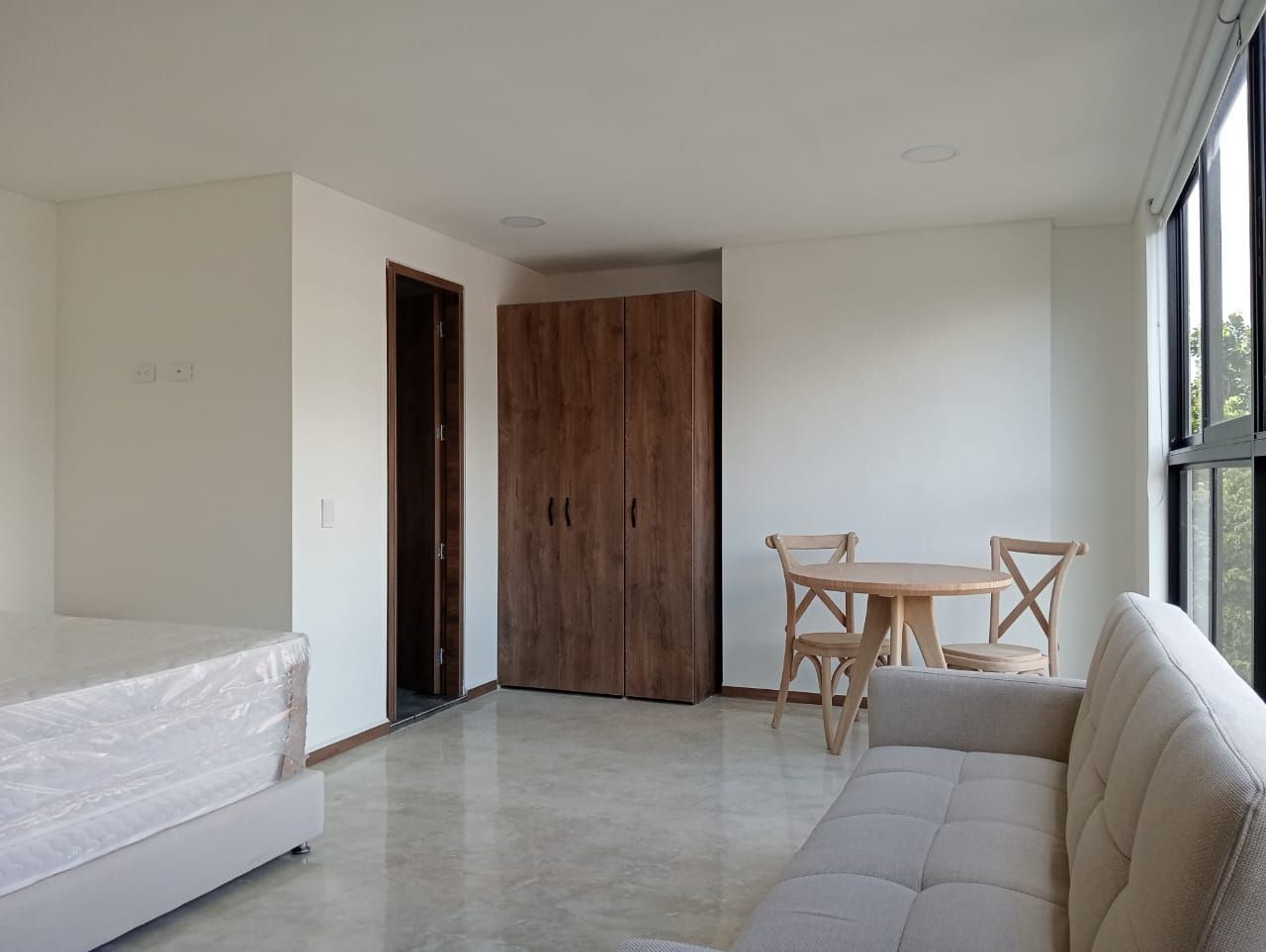 Apartamento en arriendo Antioquia Medellín El Velodromo 32 m2 Habitaciones 1 Baños 0 Garajes 1 Precio $2900000