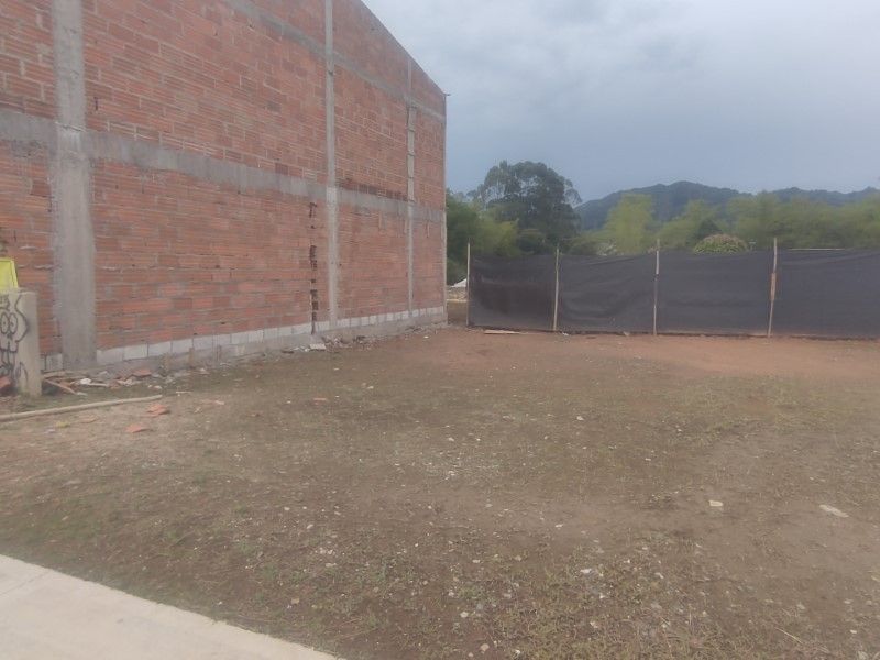 Lote en venta Antioquia La Ceja La Floresta 98 m2 Habitaciones 0 Baños 10 Garajes 1 Precio $240000000