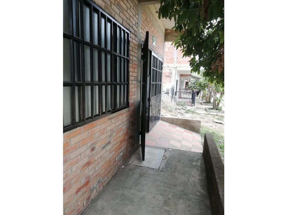 Casa en venta Tolima Carmen De Apicalá Carmen De Apicalá 72 m2 Habitaciones 2 Baños 2 Garajes 1 Precio $170000000