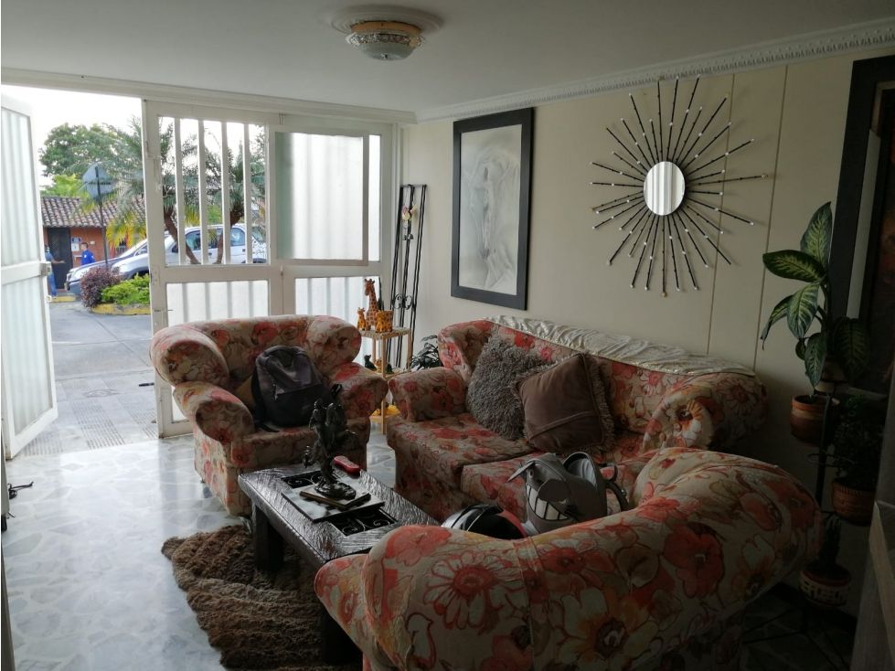 Casa en venta Risaralda Pereira Kennedy 180 m2 Habitaciones 4 Baños 3 Garajes 2 Precio $470000000