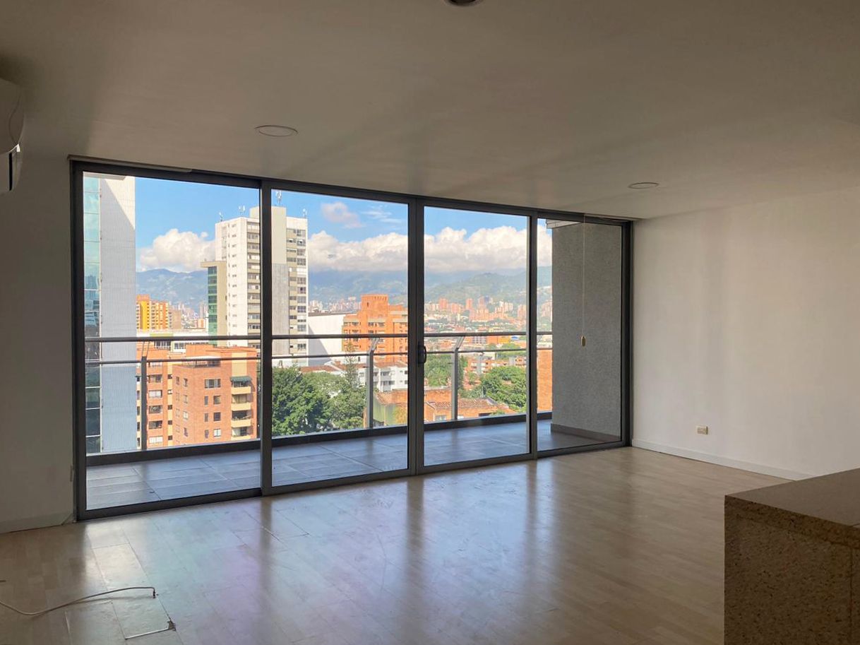 Apartamento en arriendo Antioquia Medellín Alejandria 104 m2 Habitaciones 2 Baños 4 Garajes 2 Precio $6150000