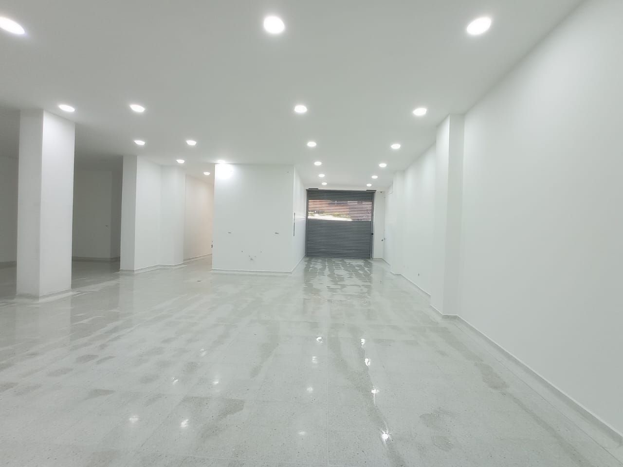 Local en arriendo Antioquia Itagüí Santa Ana 500 m2 Habitaciones 0 Baños 2 Garajes 0 Precio $29500000
