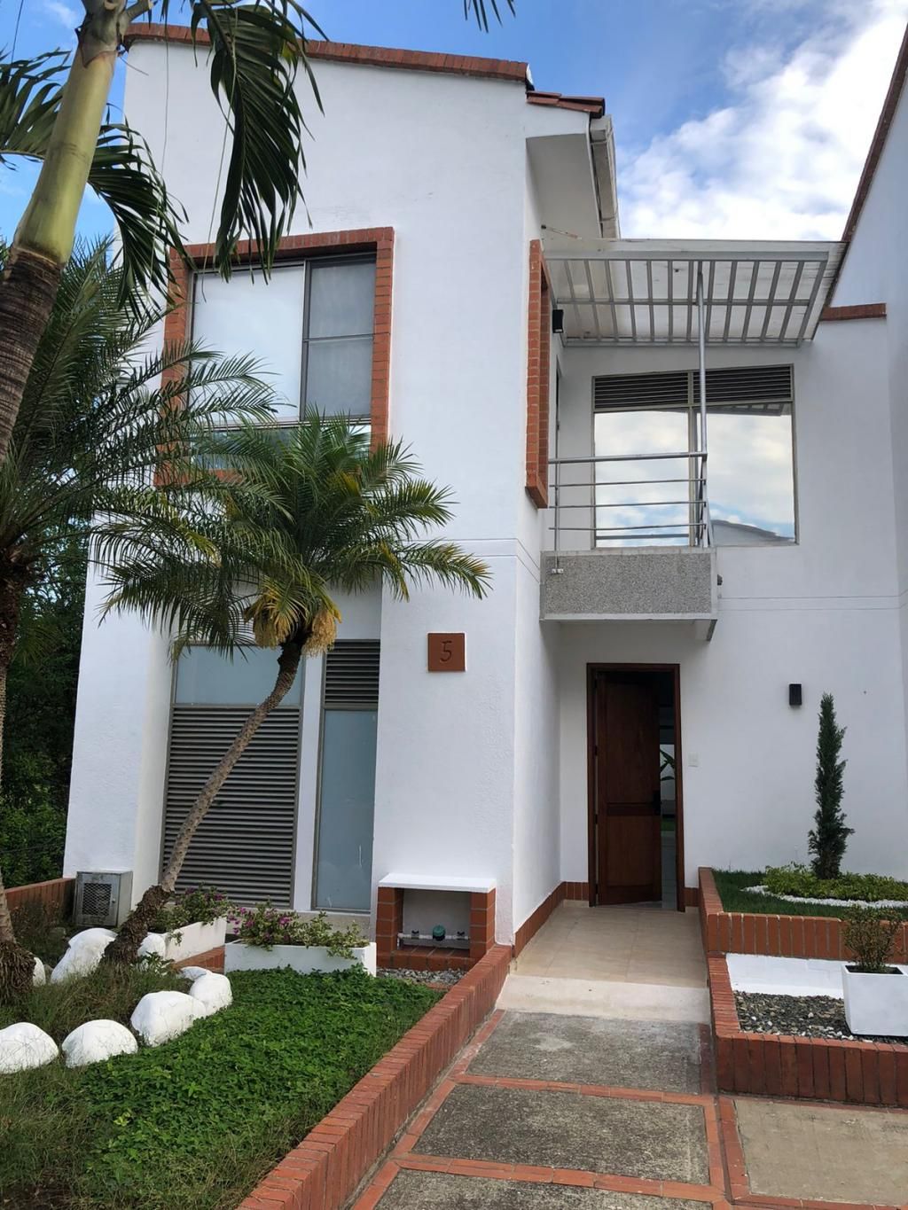 Casa en venta Valle Del Cauca Cali Parcelaciones Pance 204 m2 Habitaciones 3 Baños 6 Garajes 3 Precio $927000000