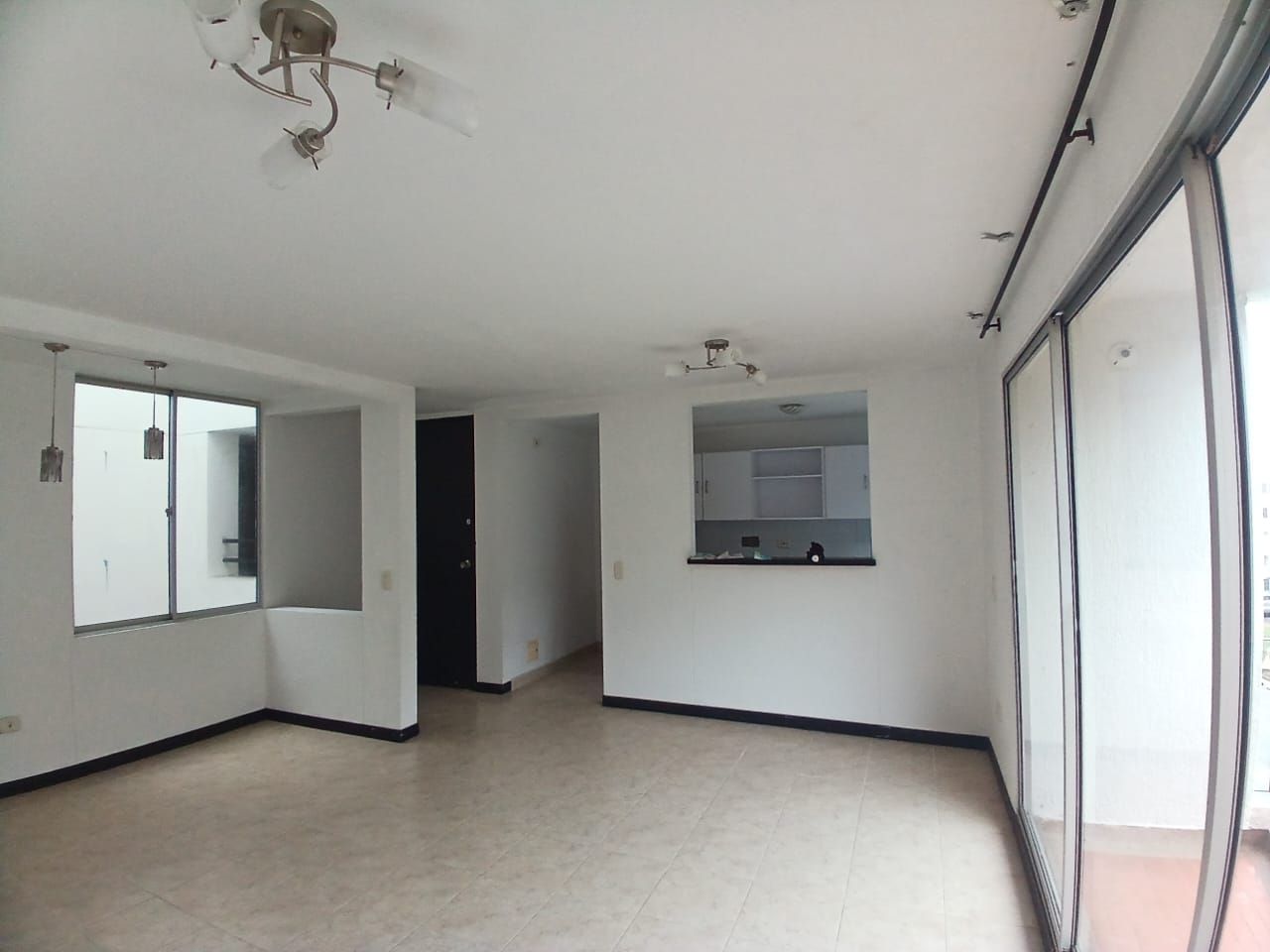 Apartamento en arriendo Risaralda Pereira Senderos De Unicentro 76 m2 Habitaciones 3 Baños 2 Garajes 2 Precio $1300000