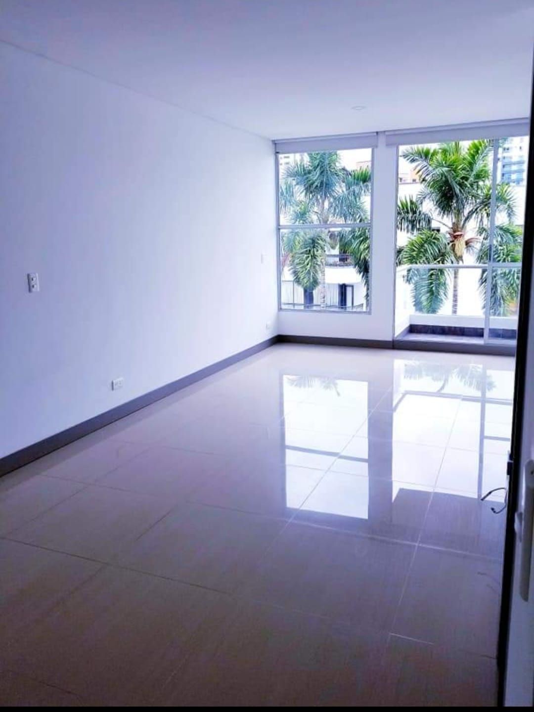 Apartamento en arriendo Risaralda Pereira Los Alpes 51 m2 Habitaciones 1 Baños 2 Garajes 2 Precio $1900000