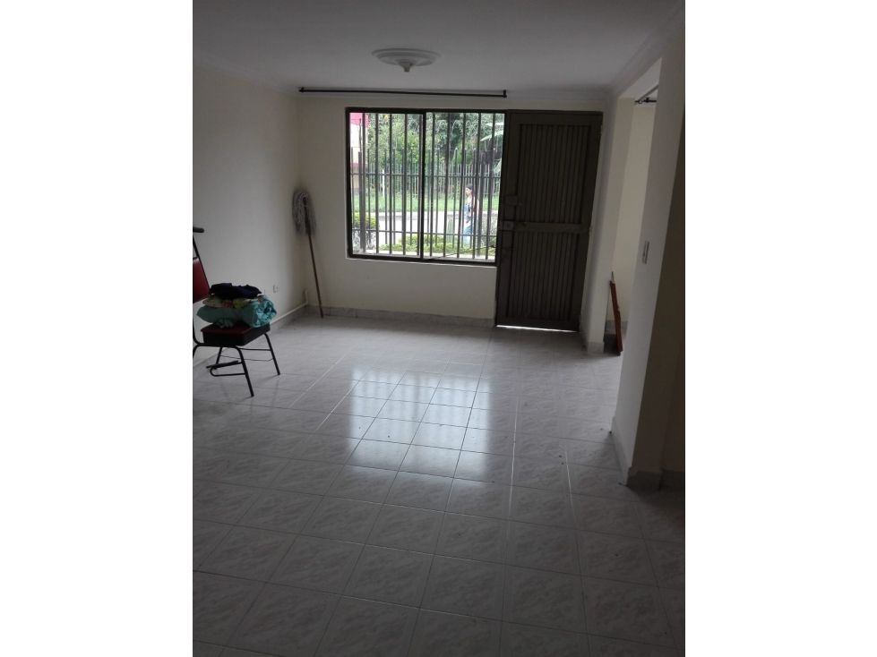 Casa en venta Risaralda Dosquebradas Los Almendros 76 m2 Habitaciones 4 Baños 3 Garajes 1 Precio $330000000