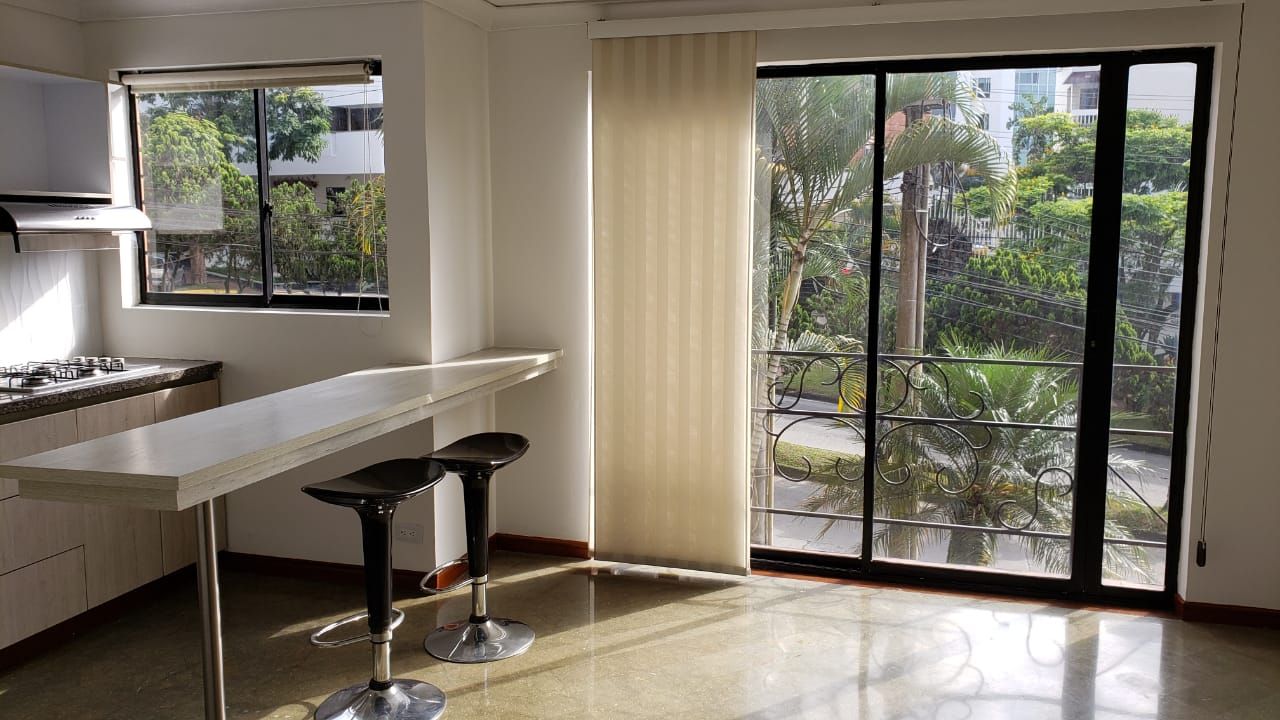 Apartamento en arriendo Risaralda Pereira Pinares De San Martin 77 m2 Habitaciones 1 Baños 2 Garajes 2 Precio $2250000