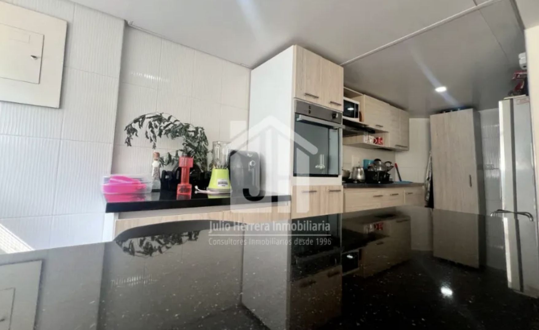 Casa en venta Cundinamarca Bogotá Country Club - Edif Sauces Del Country 186 m2 Habitaciones 4 Baños 4 Garajes 3 Precio $950000000