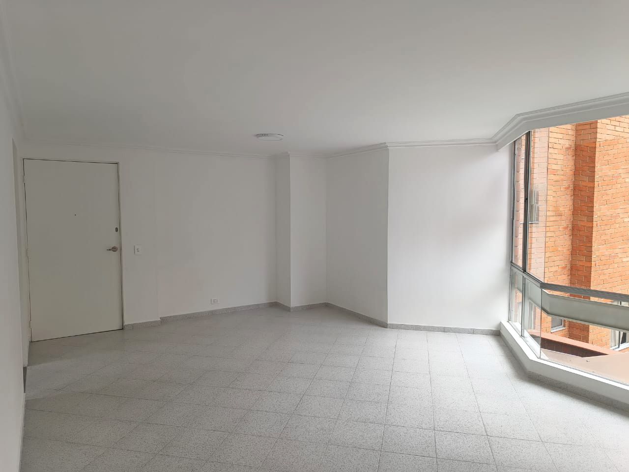 Apartamento en arriendo Antioquia Medellín La Mota 115 m2 Habitaciones 3 Baños 2 Garajes 3 Precio $3600000