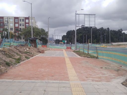 Edificio en arriendo Cundinamarca Bogotá San José Occidental 430 m2 Habitaciones 0 Baños 6 Garajes 0 Precio $14000000