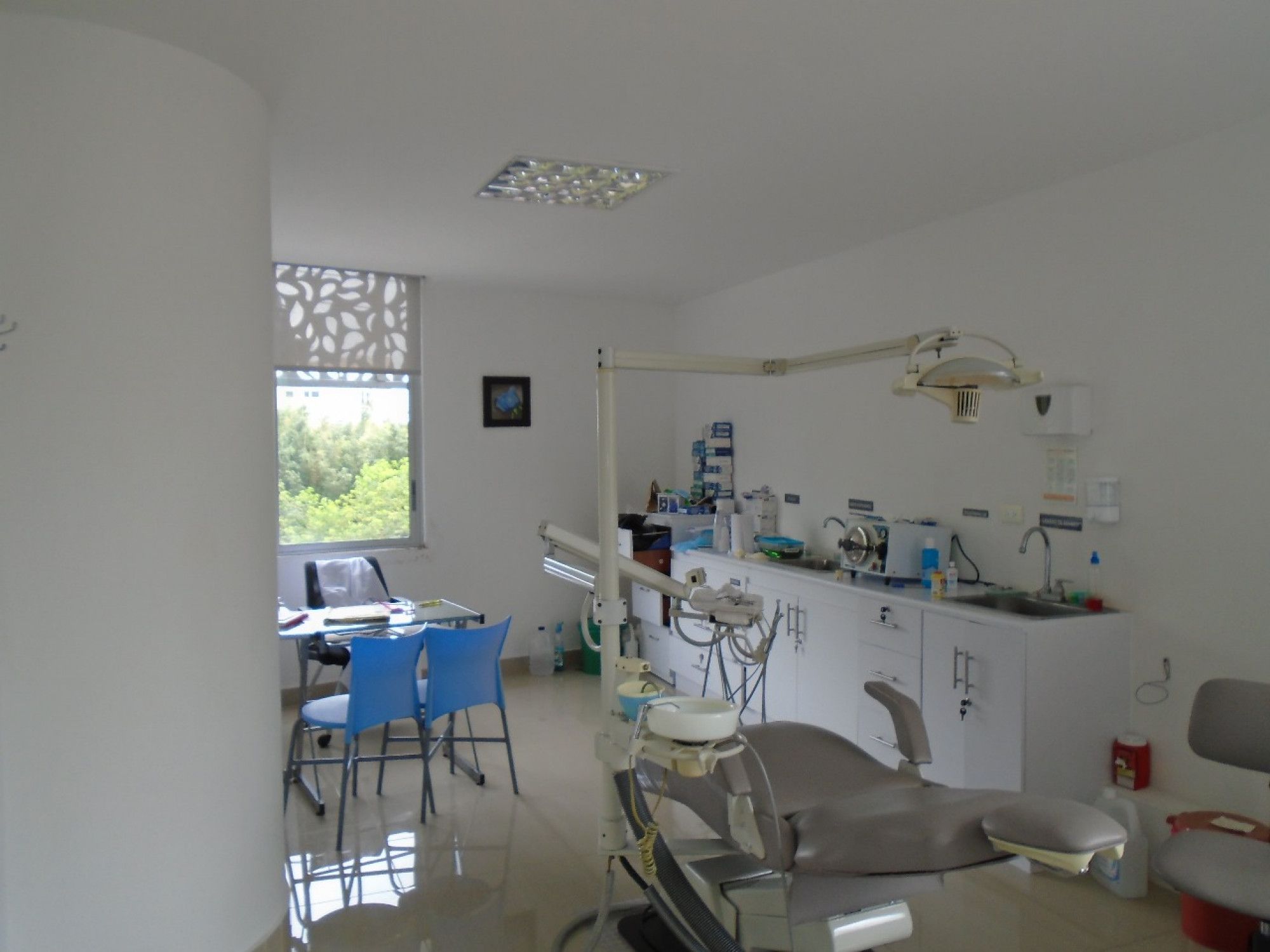 Consultorio en arriendo o venta Risaralda Pereira Los Alpes 40 m2 Habitaciones 0 Baños 1 Garajes 1 Precio venta $345000000 Precio arriendo $3700000