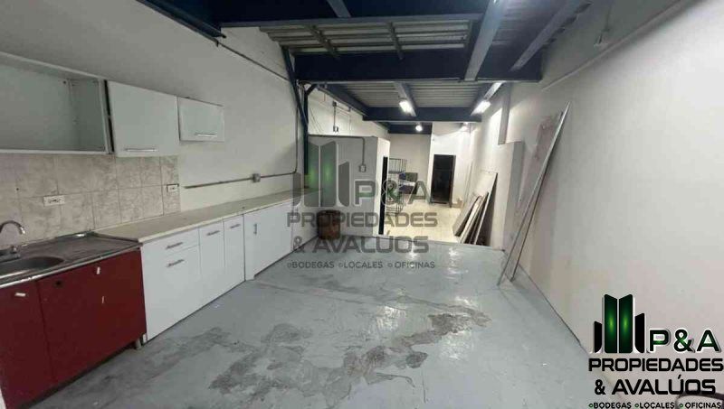 Bodega en arriendo Antioquia Medellín Villanueva 460 m2 Habitaciones 0 Baños 2 Garajes 0 Precio $17000000