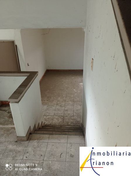 Lote en venta Antioquia Medellín Rosales 195 m2 Habitaciones 0 Baños 10 Garajes 1 Precio $1100000000