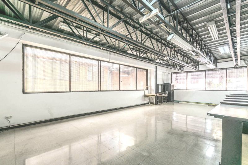 Bodega en arriendo Antioquia Itagüí Santa María No 3 180 m2 Habitaciones 0 Baños 2 Garajes 0 Precio $5500000