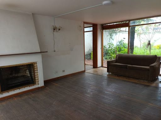 Casa en arriendo Cundinamarca Bogotá Santa Barbara Oriental 286 m2 Habitaciones 3 Baños 2 Garajes 2 Precio $10000000