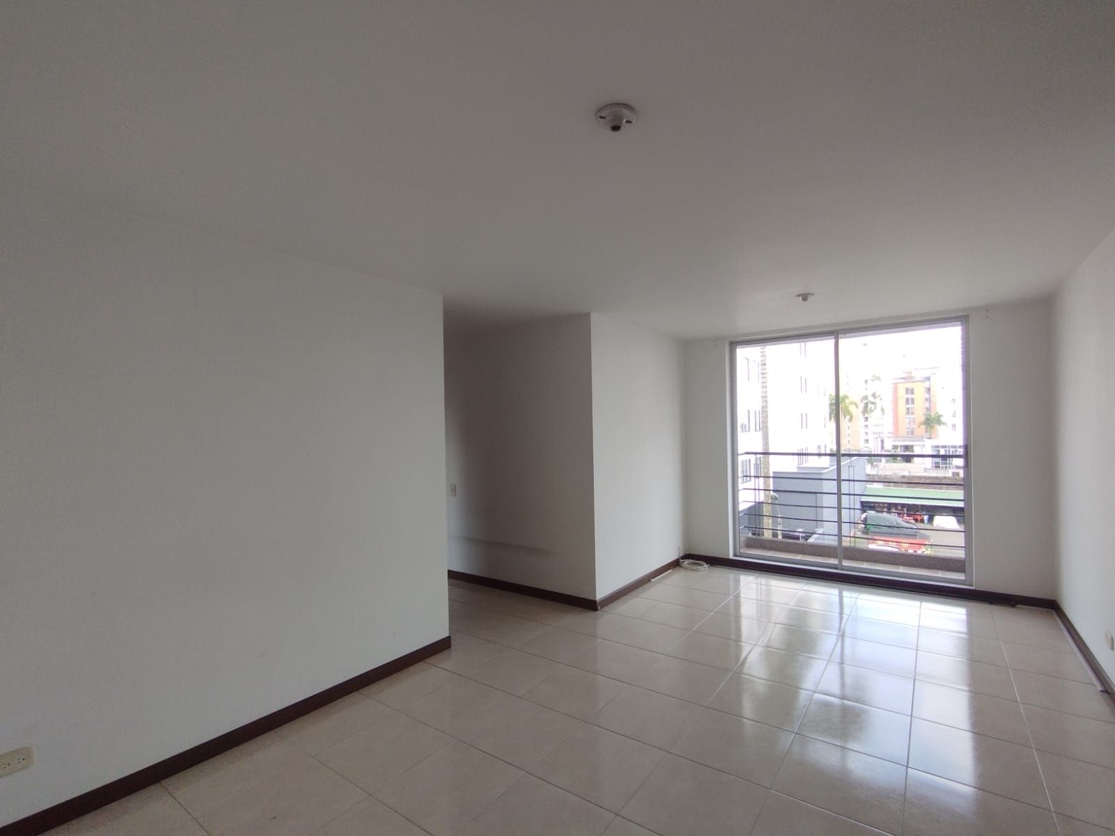 Apartamento en arriendo Risaralda Pereira Los Angeles 60 m2 Habitaciones 2 Baños 2 Garajes 2 Precio $2400000