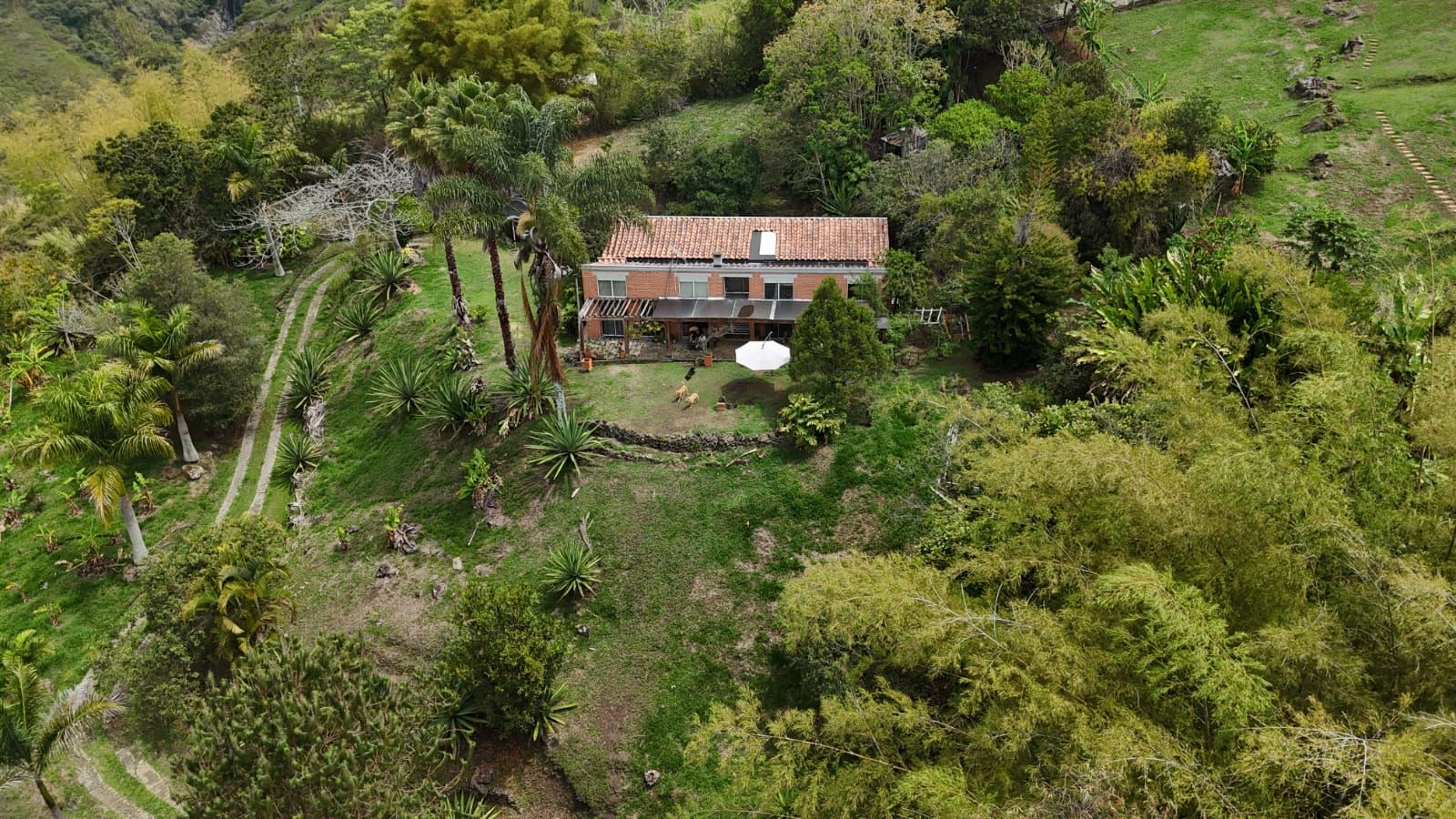 Finca en venta Antioquia Girardota El Llano 6400 m2 Habitaciones 3 Baños 2 Garajes 1 Precio $1152000000