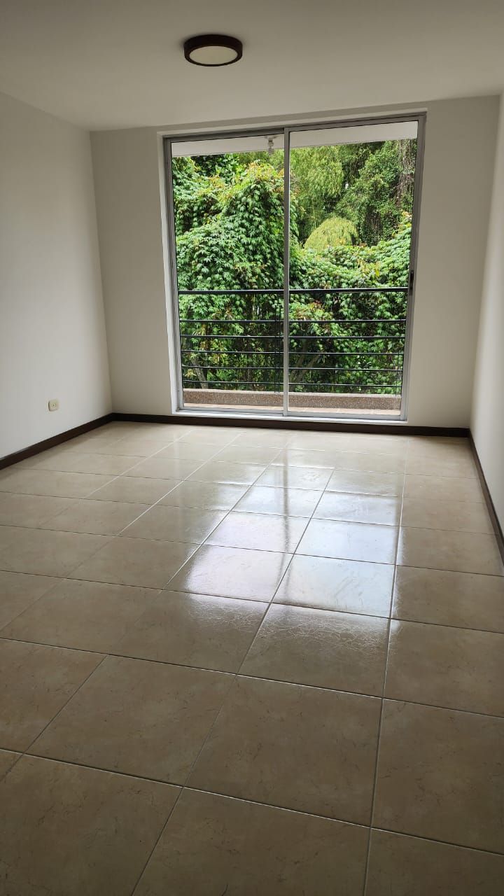 Apartamento en arriendo Risaralda Pereira Los Angeles 79 m2 Habitaciones 3 Baños 2 Garajes 2 Precio $2900000