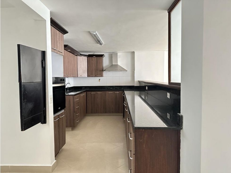 Casa en arriendo Antioquia Sabaneta Entre Amigos 240 m2 Habitaciones 4 Baños 4 Garajes 3 Precio $7000000