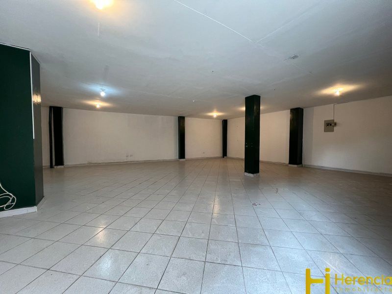 Local en venta Antioquia Itagüí Los Naranjos 90 m2 Habitaciones 0 Baños 1 Garajes 0 Precio $960000000